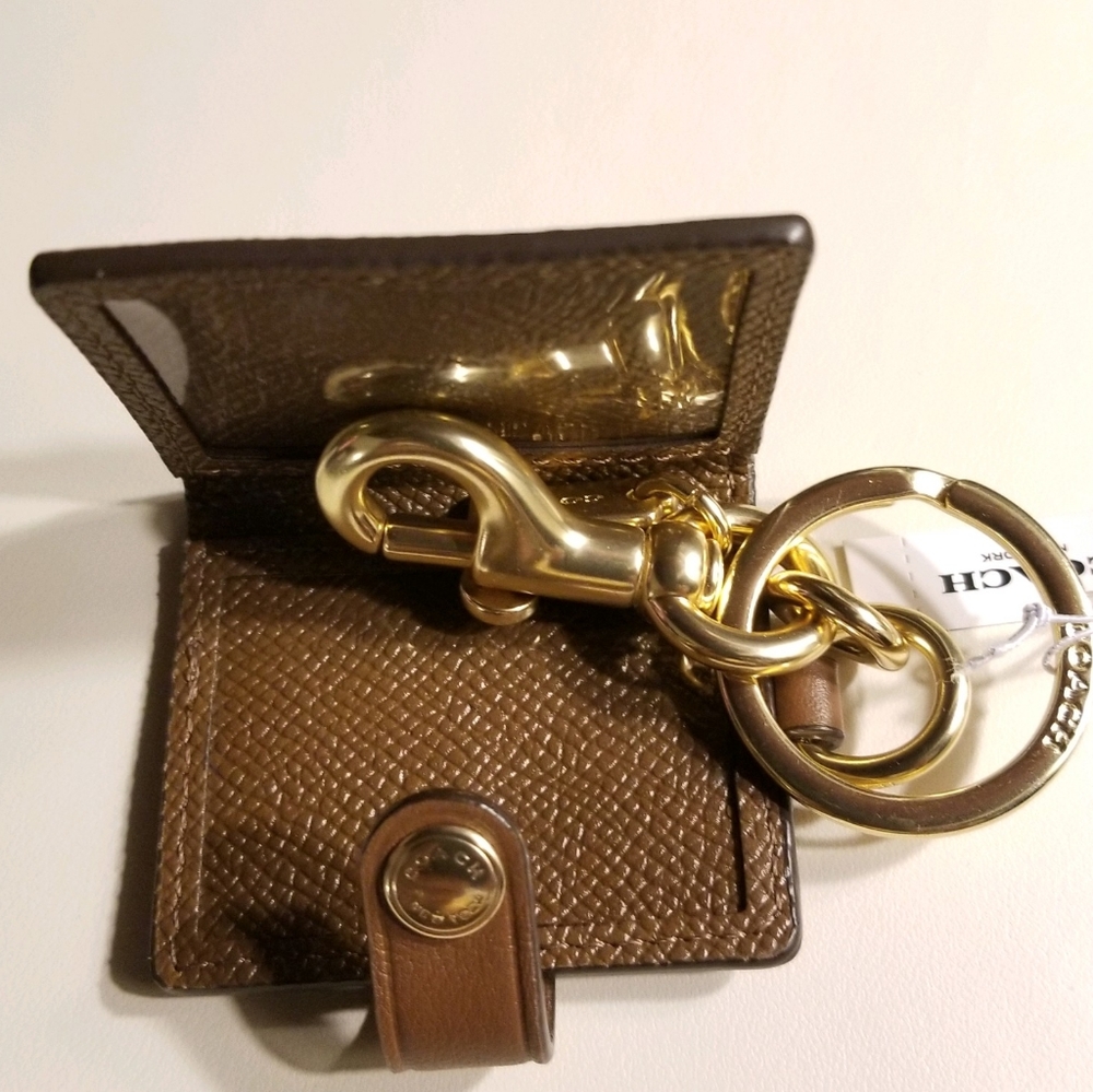 Coach Photo Key Chain - Picture 4 of 4